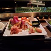 asian grill sushi bar Mikimotos