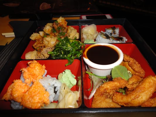 asian grill sushi bar Mikimotos
