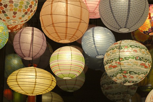 free paper Asian lantern