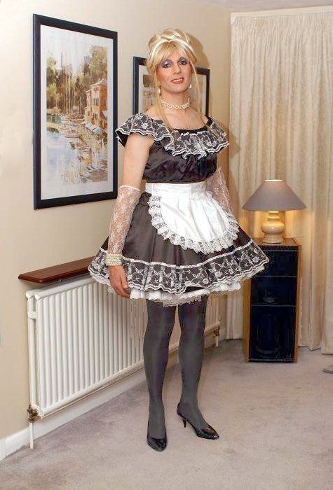 Curvy asian maid sissy