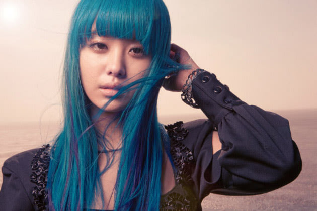 hair Korean girl with blue